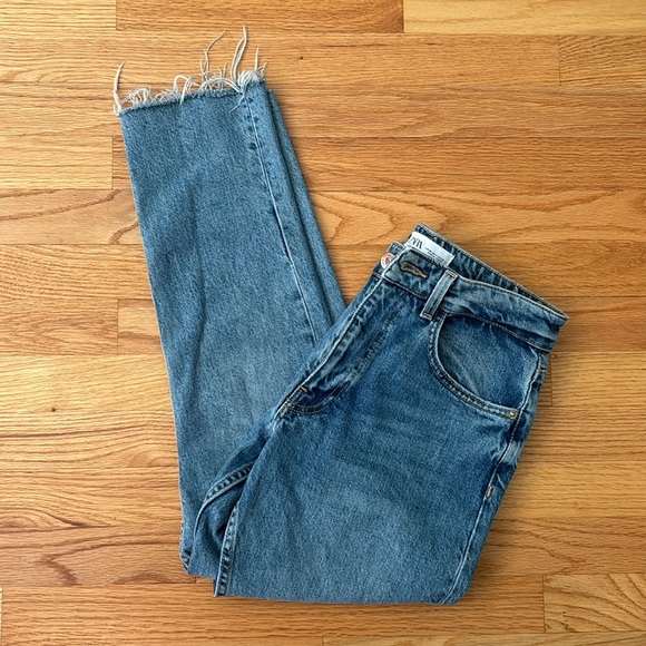ZARA Straight Leg Jeans - Picture 2 of 4